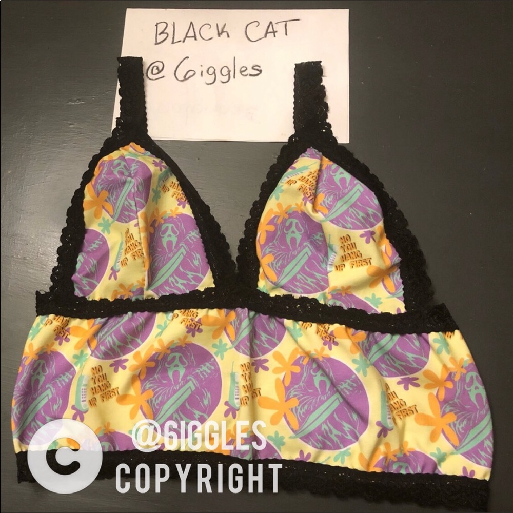 Scream Ghost Face 70’s Retro Groovy Lounge Bralettes size SMALL